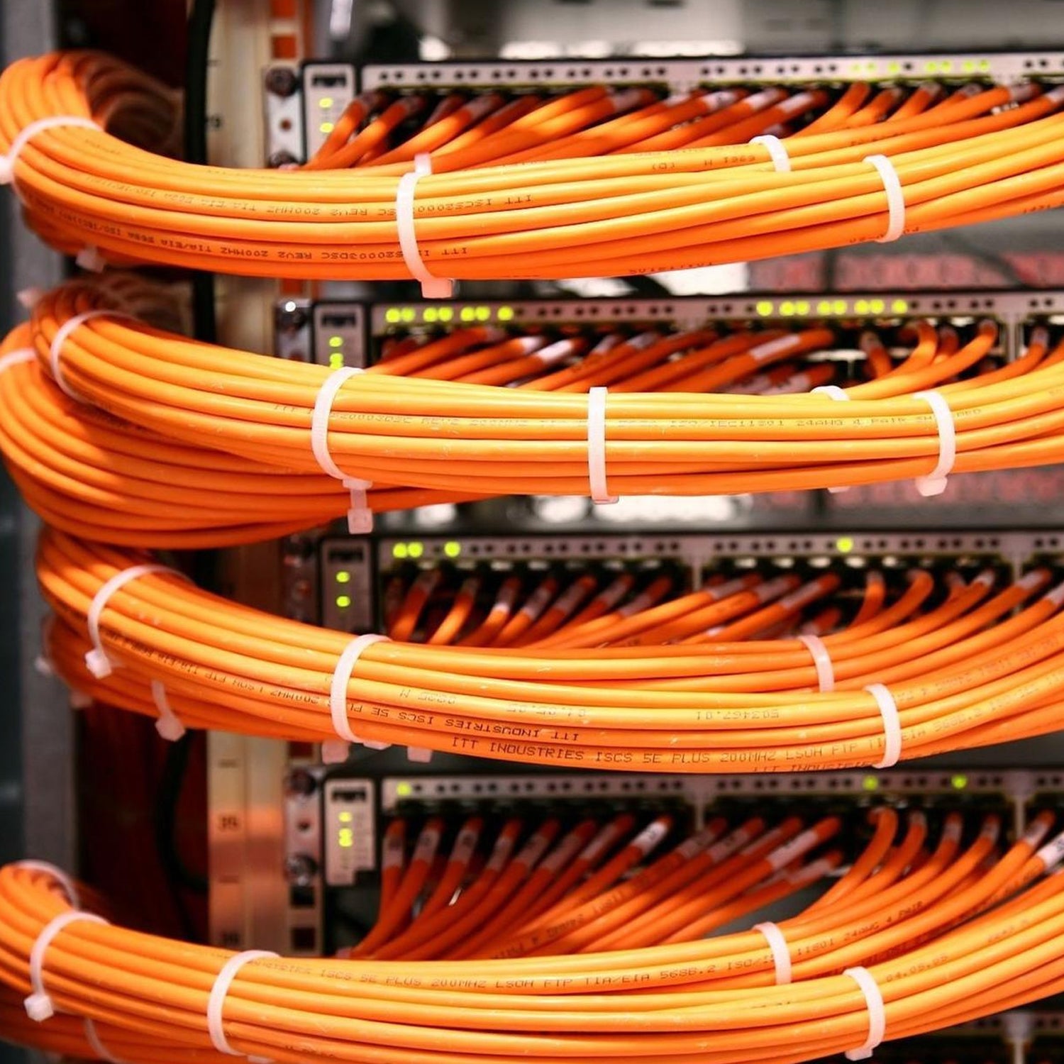 3.2×200 MM Nylon Self-Locking Cable Ties – Heavy Duty Zip Wire Tie (Pack of 100, Black)