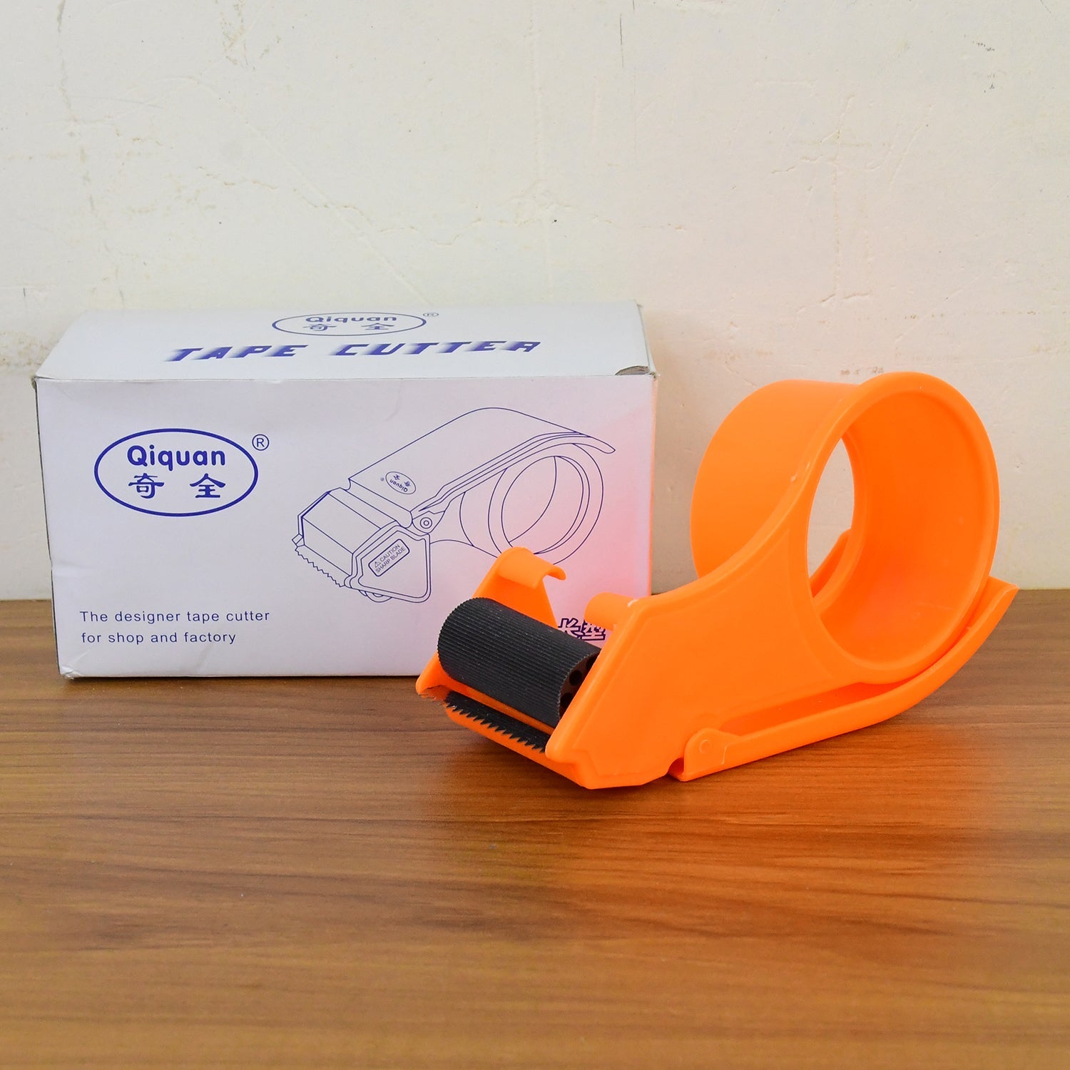 Easy and Portable Finger Tape Cutter